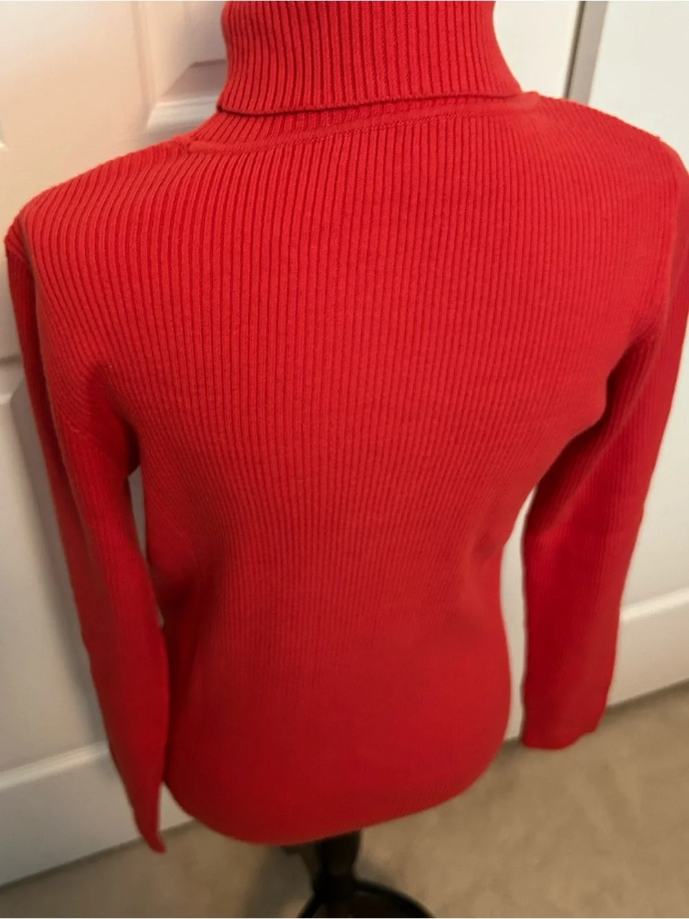 Norm Thompson Classic Ribbed Red/Orange Turtleneck Sweater